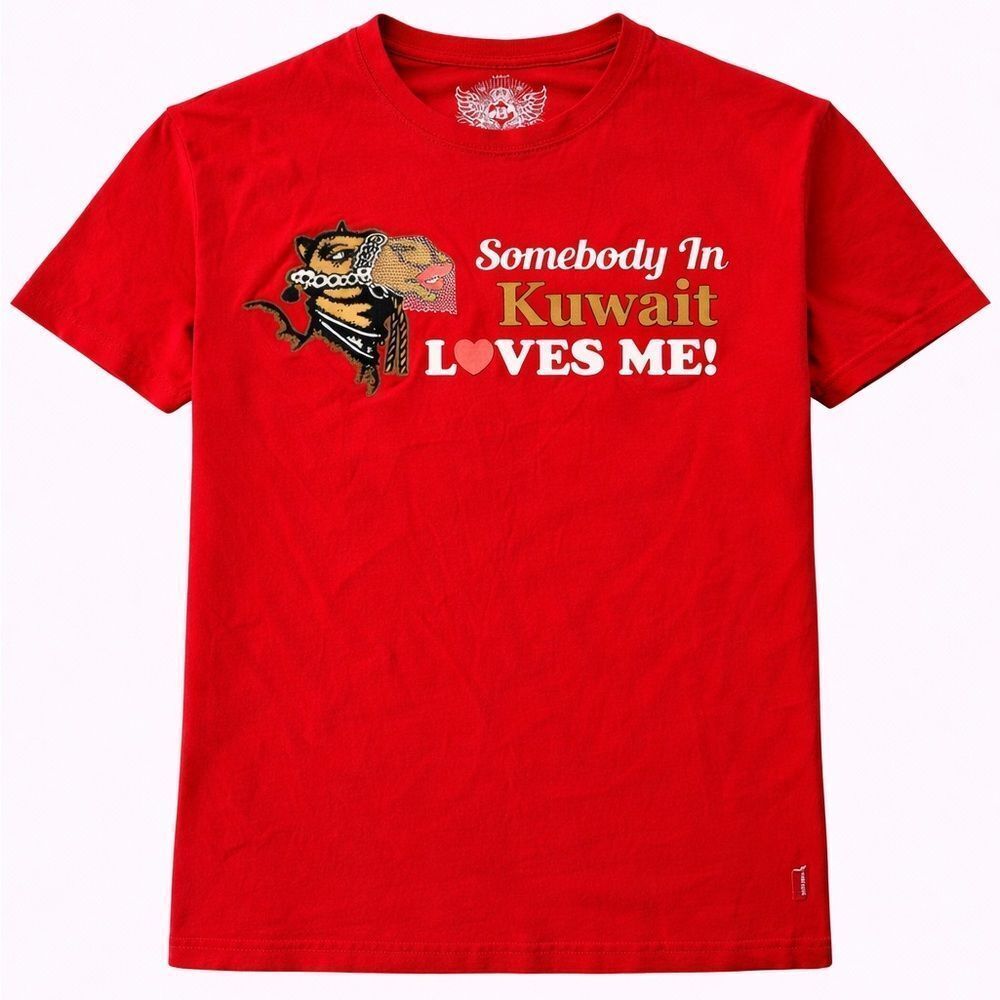 Somebody In Kuwait Loves Me Red Graphic T-Shirt Batee Design Cotton Tee L